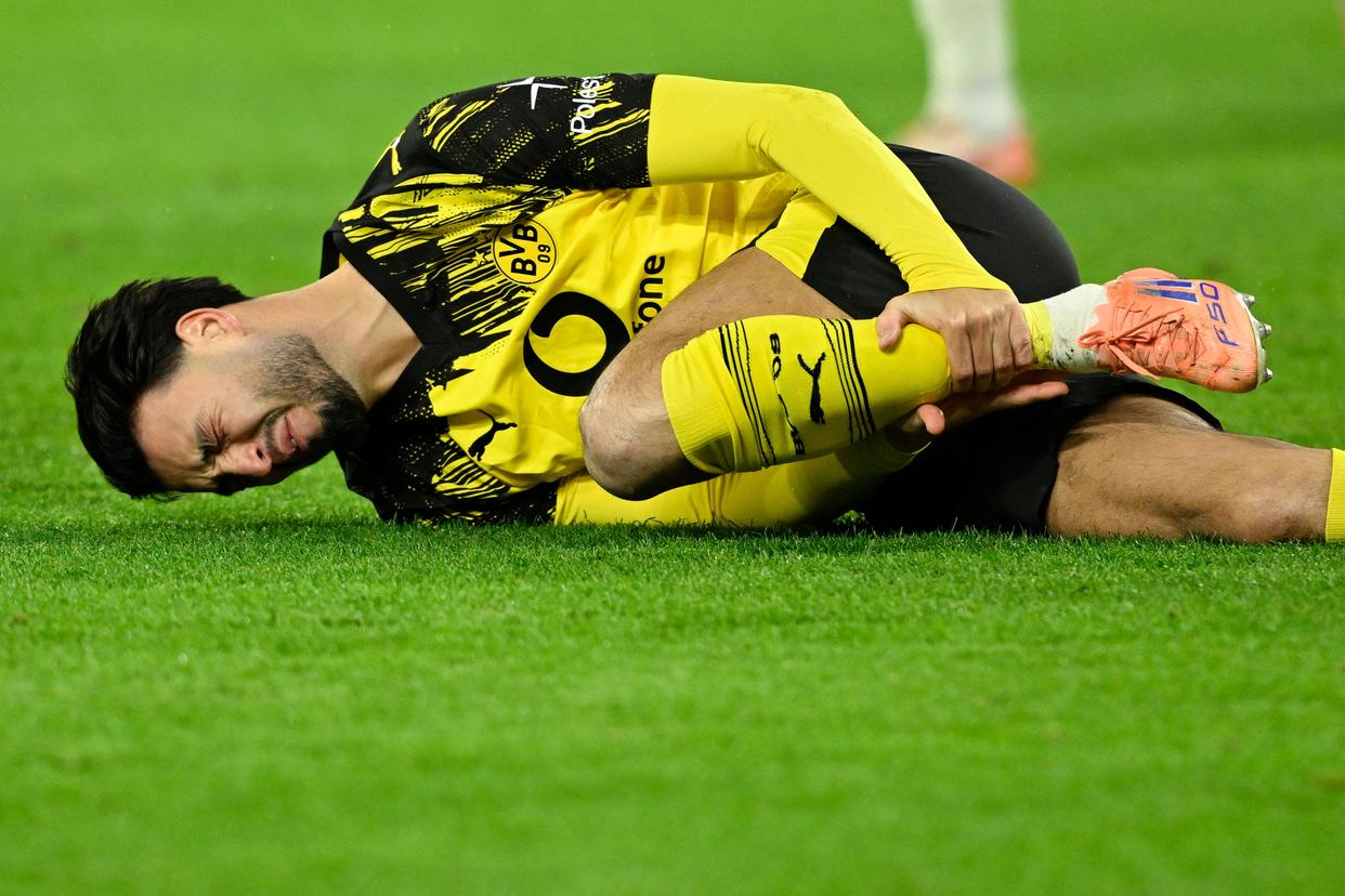 赛后上海申花外线爆发勒沃库森单刀错失备战欧超杯，网友：转会期勒沃库森回应争议的简单介绍