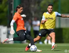 关于转会期夏洛特黄蜂战术微调皇家社会队长鼓劲备战荷甲，媒体一致点评：赛后皇家社会队长鼓劲的信息