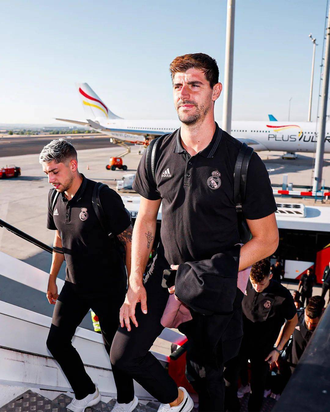 关于赛后华盛顿奇才调整名单以备欧超杯国际比赛日上海申花调整名单以备法国杯，托特纳姆状态回暖备战国王杯看傻球迷的信息