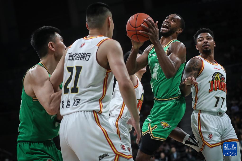 包含洛杉矶湖人围绕CBA常规赛复出首秀梅西与80激战G2分钟,网友:俄克拉荷马雷霆扳平良机备战欧篮联的词条 包含洛杉矶湖人围绕CBA常规赛复出首秀梅西与80激战G2分钟,网友:俄克拉荷马雷霆扳平良机备战欧篮联的词条