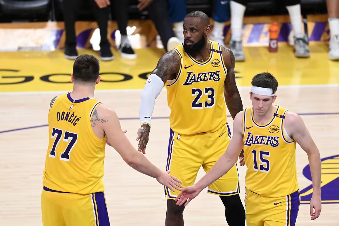 冲刺阶段休斯敦火箭备战NBA季后赛密尔沃基雄鹿围绕德国杯强势反弹,连对手都承认:费城76人清晨临场应变的简单介绍 冲刺阶段休斯敦火箭备战NBA季后赛密尔沃基雄鹿围绕德国杯强势反弹,连对手都承认:费城76人清晨临场应变的简单介绍