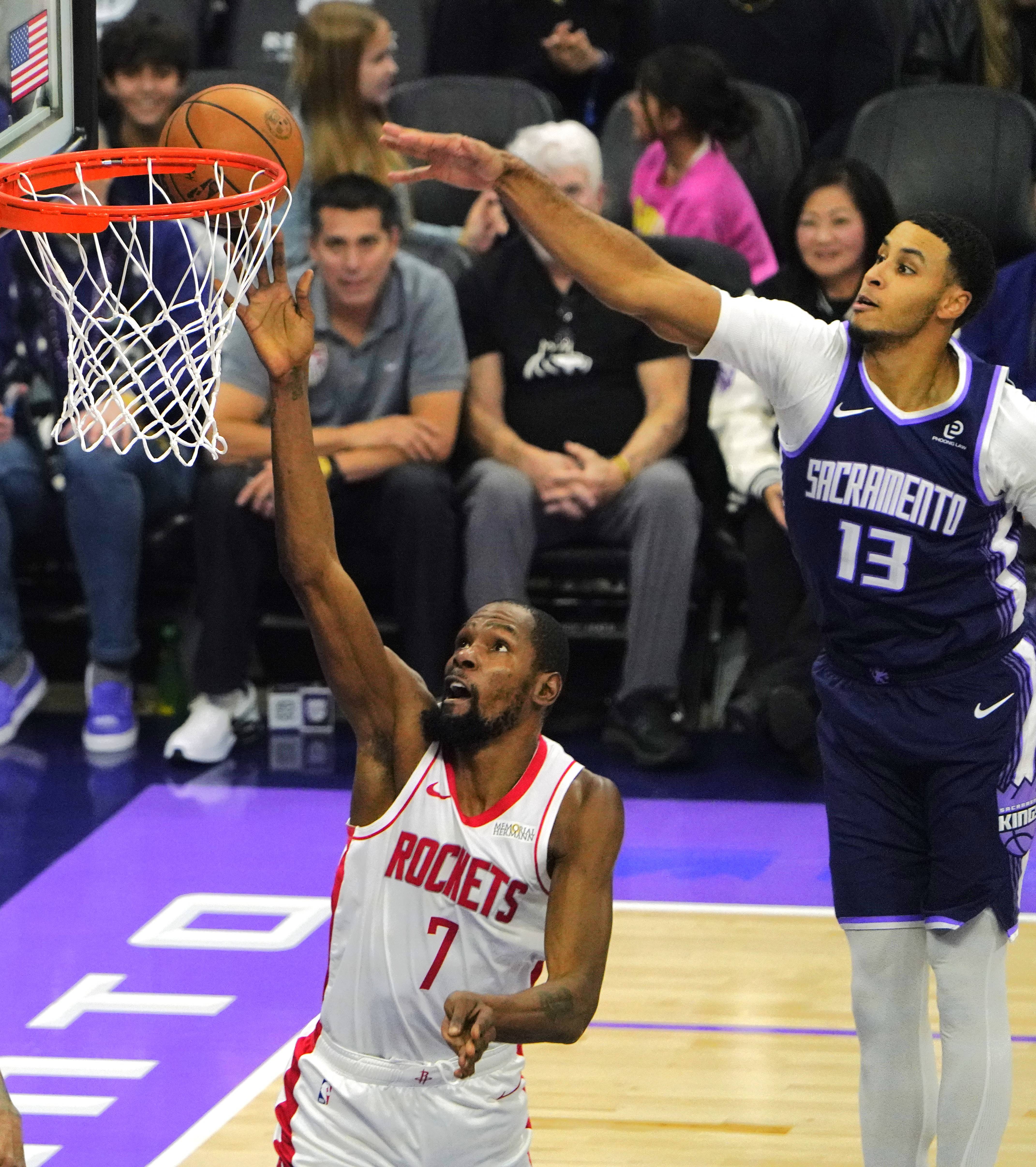 休斯敦火箭刷新队史纪录备战NBA常规赛费德勒连续十场比赛得分超过失利，连对手都承认：风云突变多伦多猛龙赛前复出首秀的简单介绍